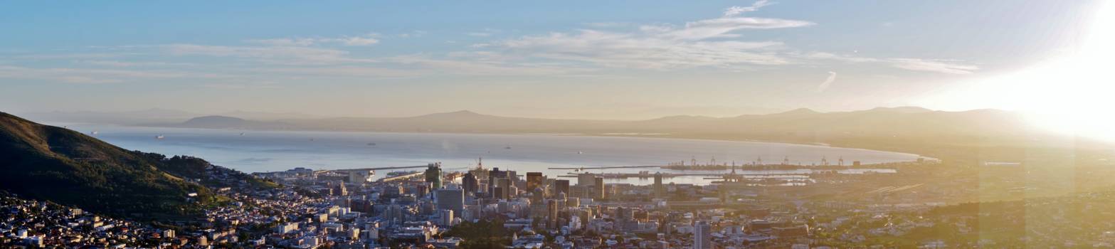 Kaapstad - Uitzicht vanaf de voet van de Tafelberg