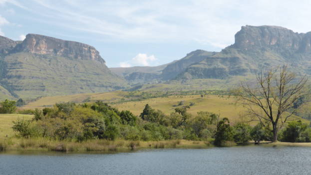 Royal Natal National Park - Omliggende bergen Amphitheater