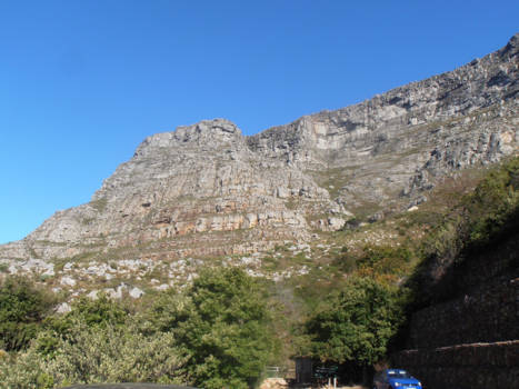 Kaapstad - de tafelberg, helaas ben ik niet naar boven kunnen klimmen, graag zou ik het boven willen zien en het Robbeneiland zien.