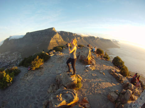 Kaapstad - Verfrissend biertje na het hiken van Lion's Head!
