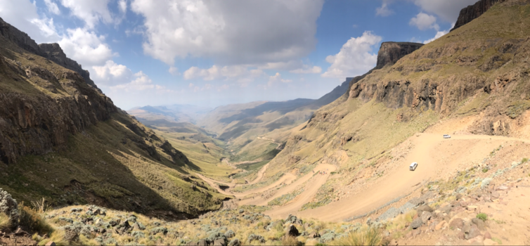 Wilderness - De route van Wilderness ZA naar het hoge Lesotho (highset pup in Africa)