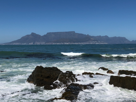 Rondreis van Johannesburg naar Kaapstad - Tafelberg vanuit Robbeneiland
