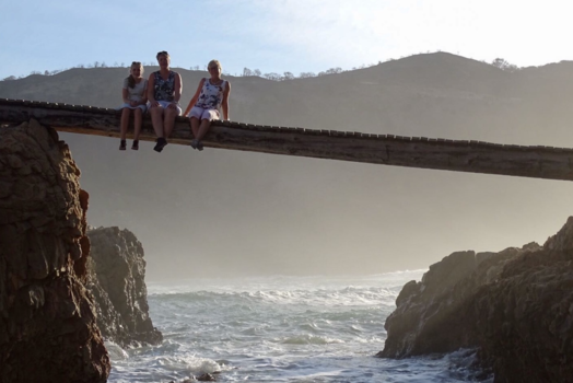 Knysna - Spannend,zo boven de kolkende golven!