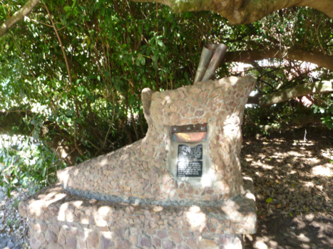 Kaapstad - Eerste brievenbus uit de tijd van ontdekkingsreiziger Bartolomeu Dias. Mosselbaay