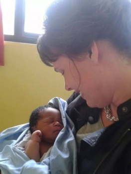 Durban - Vrijwillerigers op de kraamafdeling in Durban (Zuid Afrika).