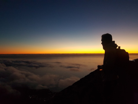 Kaapstad - Sunset in the clouds