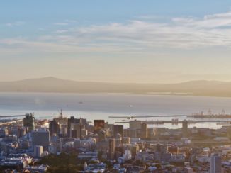 Kaapstad - Uitzicht vanaf de voet van de Tafelberg