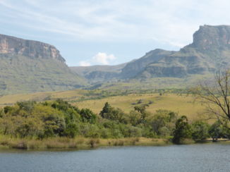 Royal Natal National Park - Omliggende bergen Amphitheater