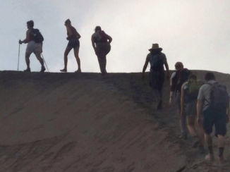 Sawadee - Wandeling naar de bromovulkaan,