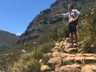 Rondreis van Johannesburg naar Kaapstad - Walking down from Tafelberg Capetown