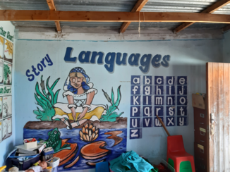 Zuid-Afrika - Leermethodes op de muur; scheelt iig papier !